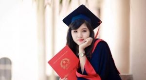 Top 10 Lí do nên yêu một cô gái học Luật