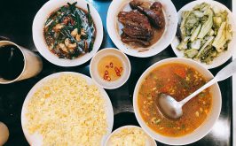 Top 7 địa chỉ ăn đông khách bậc nhất trên phố Tống Duy Tân