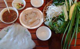 Top 8 Quán bánh tráng cuốn thịt heo ngon bậc nhất Đà Nẵng